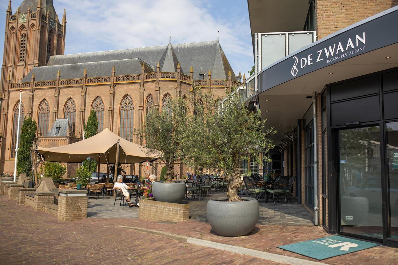 Hotel Restaurant De Zwaan Raalte Exterior foto