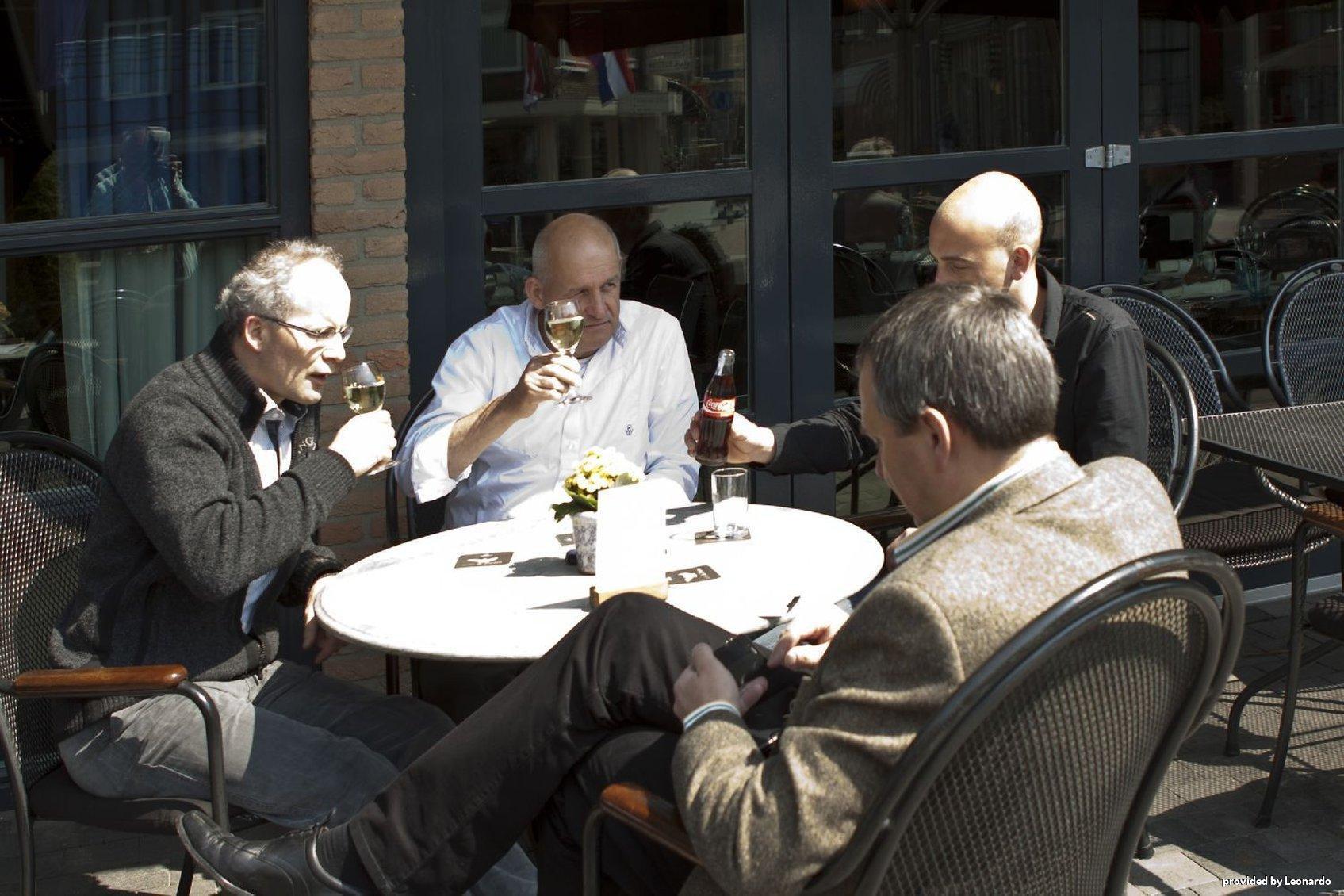 Hotel Restaurant De Zwaan Raalte Exterior foto