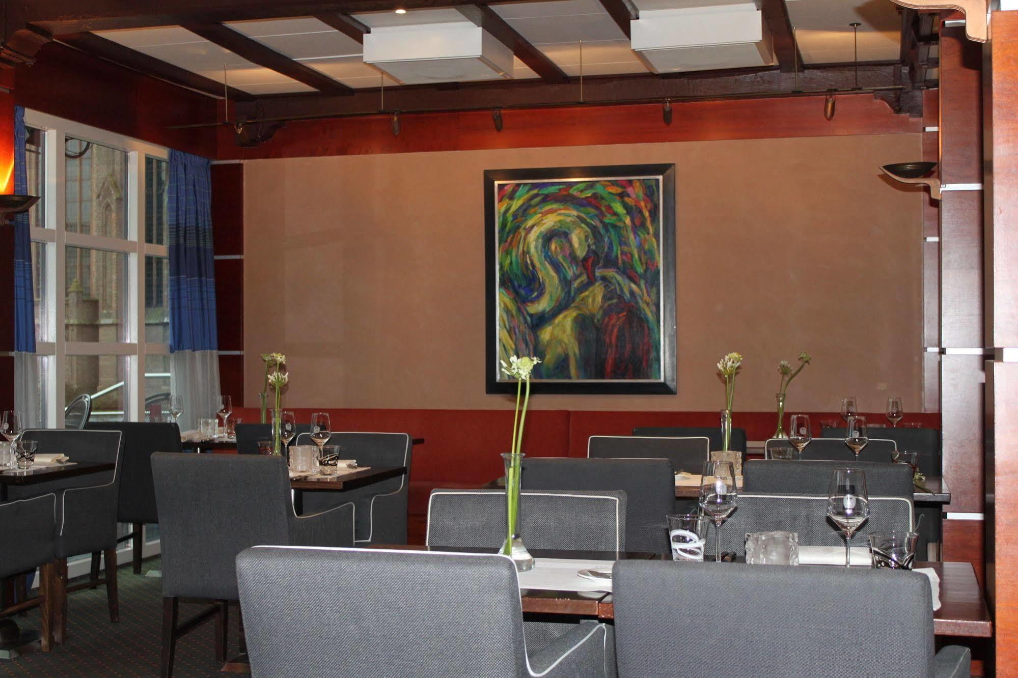 Hotel Restaurant De Zwaan Raalte Exterior foto